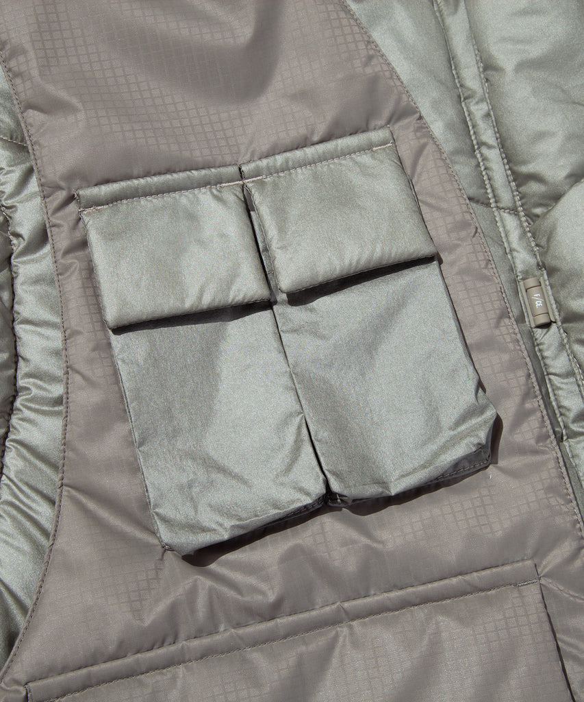 F/CE. "DETACHABLE SLEVE PADDING JACKET" SAGE GREEN