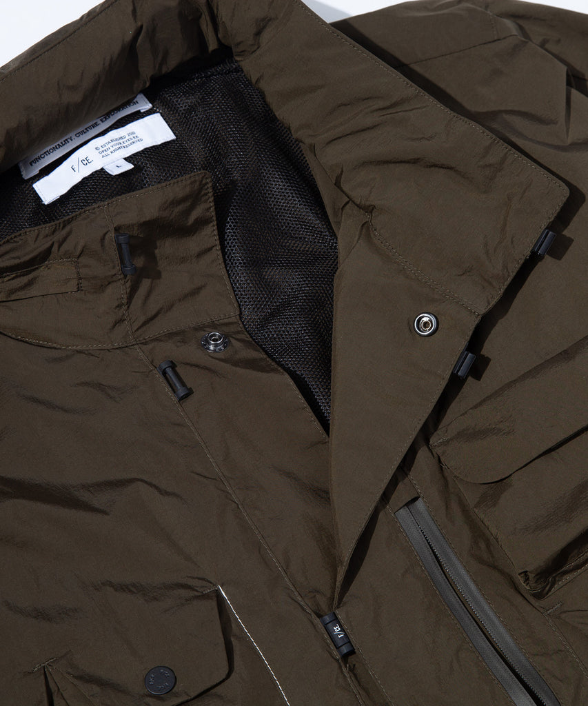 F/CE. "LIGHTWEIGHT UTILITY JACKET" BLACK