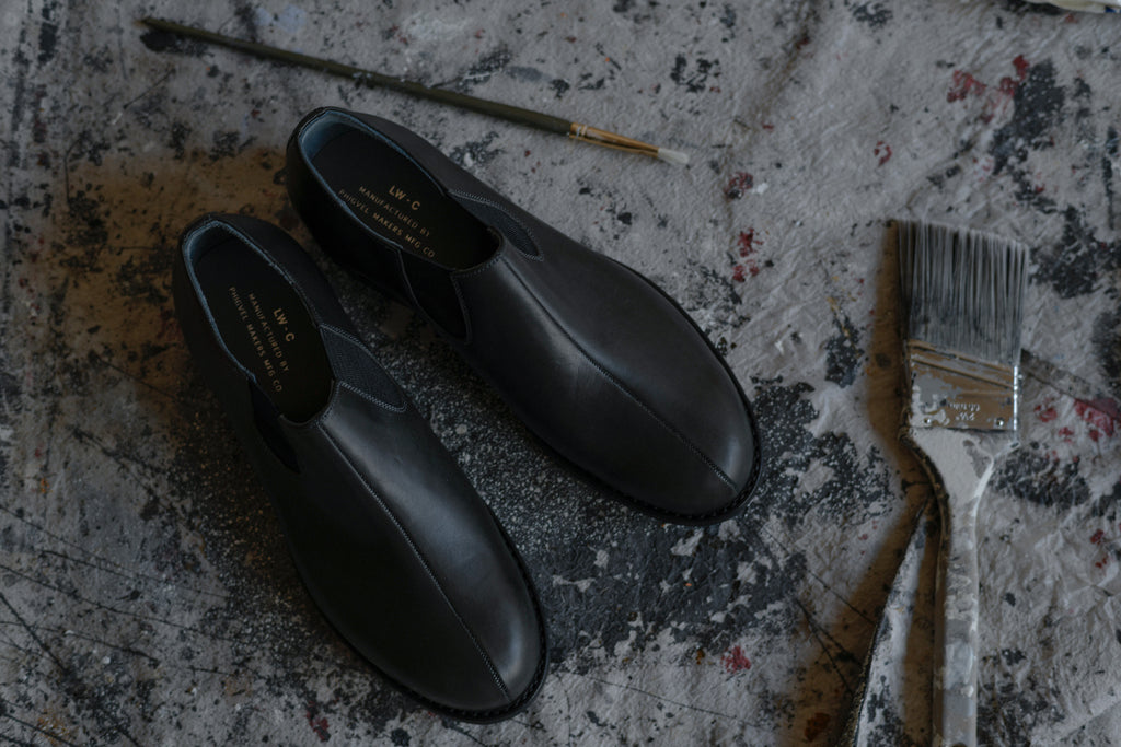 PHIGVEL MAKERS & CO. X LADY WHITE CO. "SPRIT SEAM SHOES" CHARCOAL