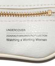 UC_24AW_VANILLASHAKEPOUCH3_180